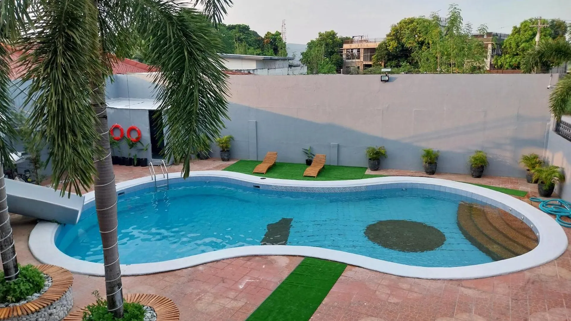Pensjonat Sunny Villa Dje Angeles